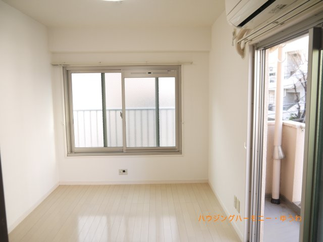 【洋室】 | 大山マイコーポA棟 | 暖かいひだまりを全身で感じ取れる室内。