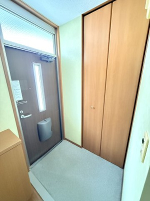 【玄関】 | ヴィラ・フローラル　B棟