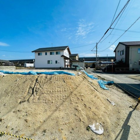 糸島市篠原西３丁目　売り土地【2号地】の周辺|北西方向より♪　奥（南方向）に高速道路が見えます。