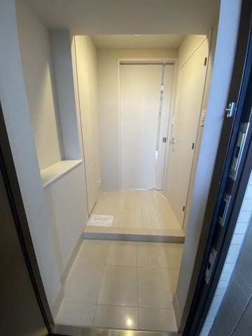 オープンレジデンシア品川の玄関|収納もある玄関です