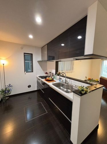 【キッチン】 | 【仲介手数料０円】海老名市杉久保南1丁目　中古一戸建て | 【仲介手数料０円】海老名市杉久保南1丁目　中古一戸建て