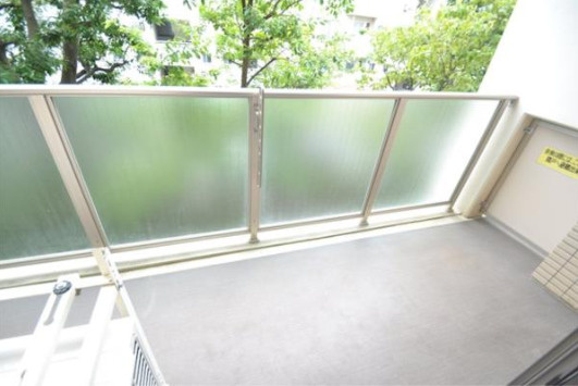 プライムメゾン武蔵野の杜のバルコニー