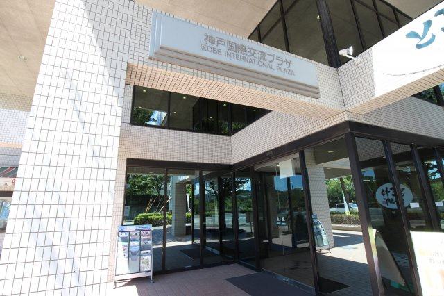 学園西カレッジハイツのエントランス