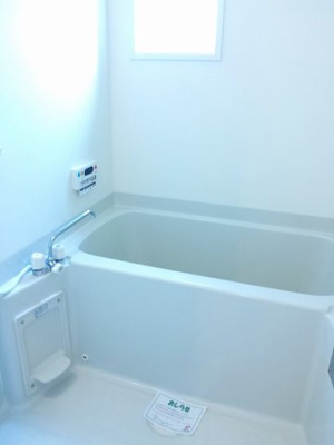 【浴室】 | レジデンスさくらⅡ | お風呂で日々の疲れを落としましょう