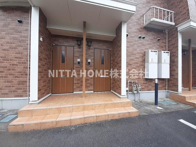 ヴィラ・ポポラーレⅡのエントランス|物件外観写真です◇