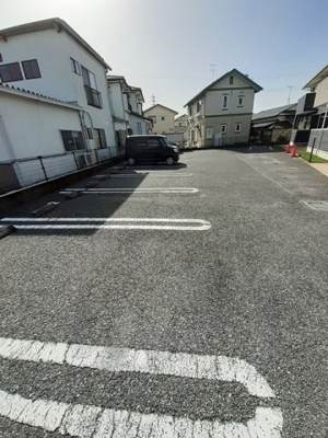【駐車場】 | 駅通りハイツ | 駐車場です