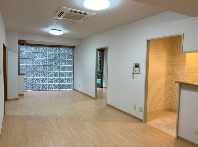 【居間・リビング】