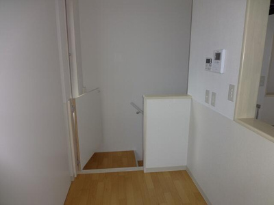 【内装】 | ユニキューブ各和