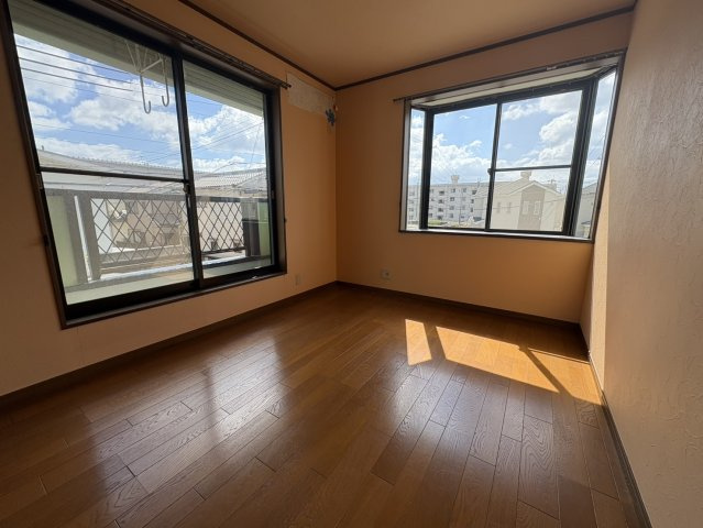 神戸市西区王塚台7丁目　戸建の洋室