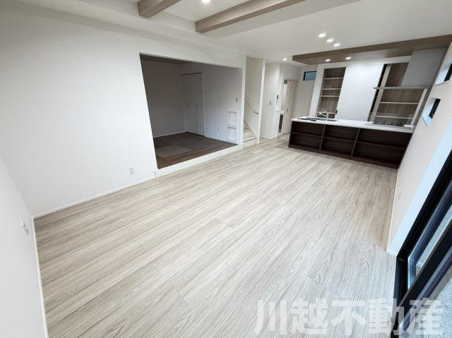 東武東上線新河岸駅徒歩４分の居間・リビング|ご来店時に粗品プレゼントしています