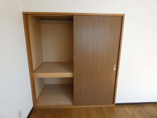 ハイツゴールドの収納