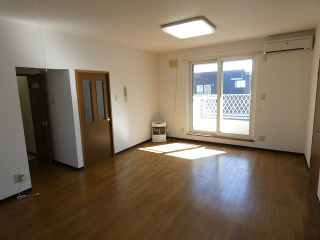 ハイツゴールドの居間・リビング