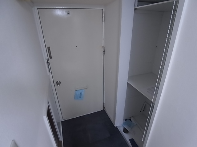 神戸市兵庫区菊水町１０丁目の賃貸マンションの玄関|シューズボックス付き玄関