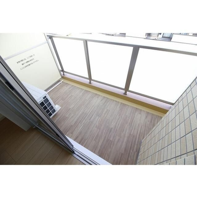 プレール・ドゥーク西川口Ⅱのバルコニー