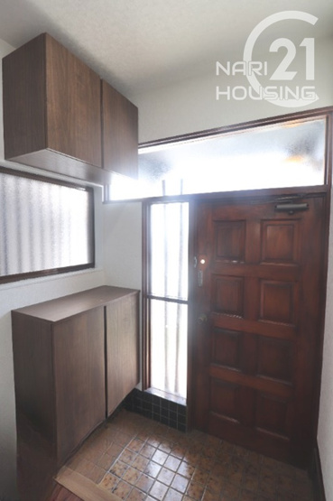 【内装】 | 武蔵村山市岸3丁目　中古戸建 | 玄関内装です