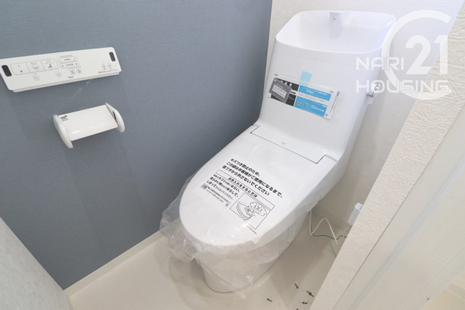 【トイレ】 | 武蔵村山市岸3丁目　中古戸建 | ウォシュレット付きトイレ