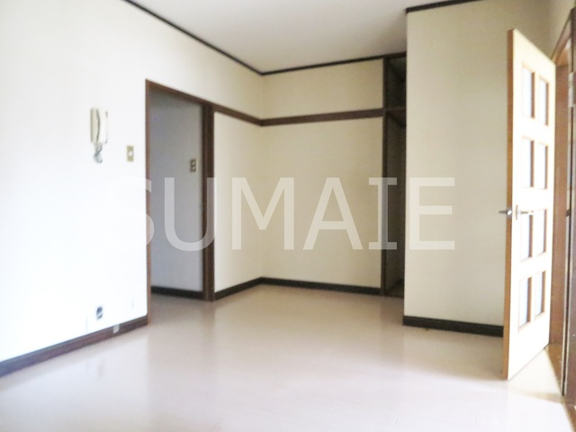 第一プラムフラワーガーデンのキッチン|ダイニングルーム。