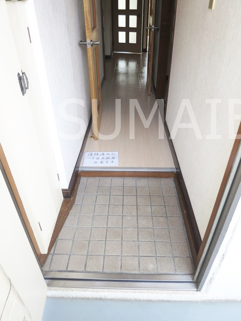 第一プラムフラワーガーデンの玄関|玄関スペース。