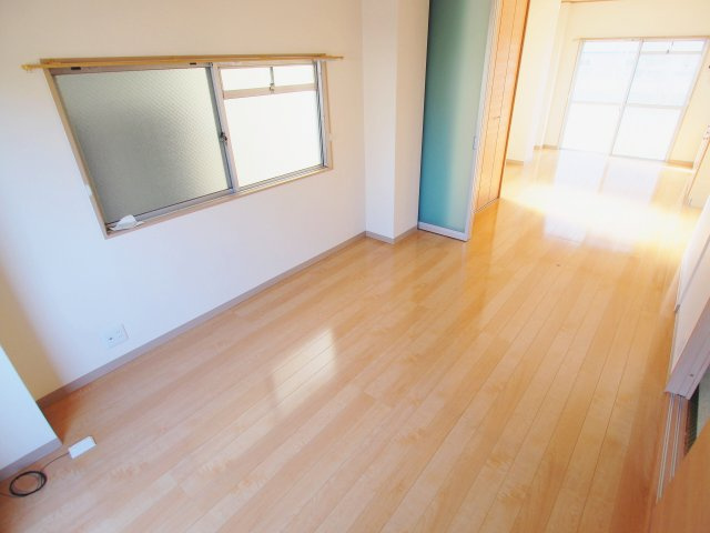 稲垣ビルの内装