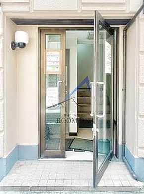 伊井ビルのエントランス|エントランスです。