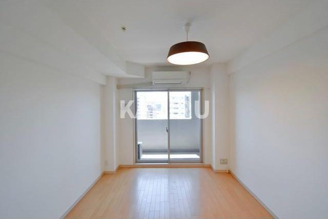 ISM谷町六丁目の居間・リビング