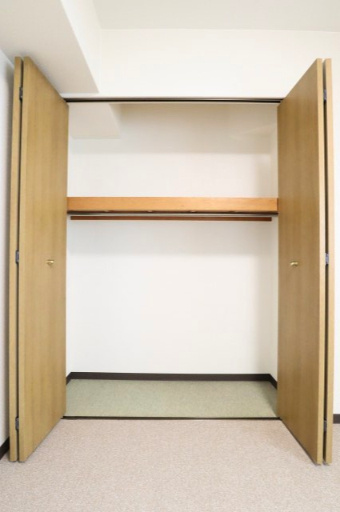 リベール栗山の収納|洋室 約6帖 クローゼット