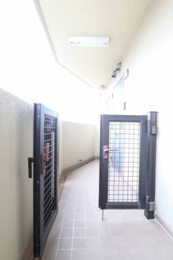 リベール栗山の玄関|ポーチ