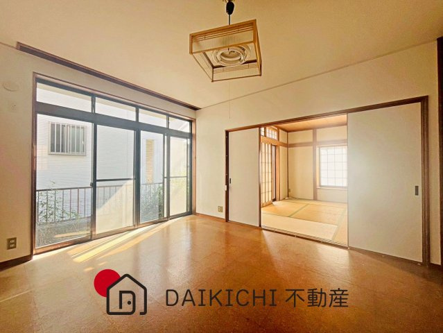 【居間・リビング】 | 北本市中丸3丁目　中古戸建