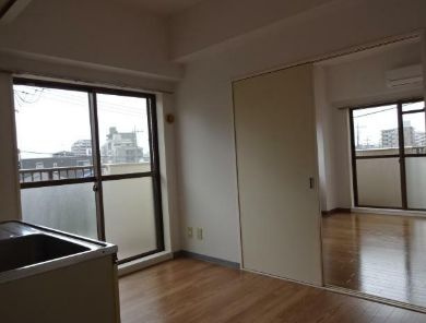 足立区竹の塚１丁目の賃貸マンション