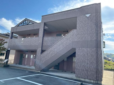 【外観】 | ガーデンホームオーブ | 外観写真（昼）