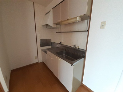 【キッチン】 | パルトネールＦ１ | コンパクトなキッチンで掃除もラクラク