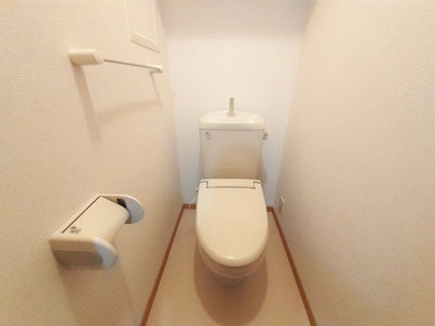 【トイレ】 | グレイスフルフィールドⅤ | ゆったりとした空間のトイレです