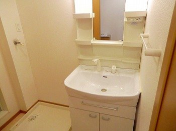 【洗面所】 | エスポワール中地 | 使いやすい洗面所です