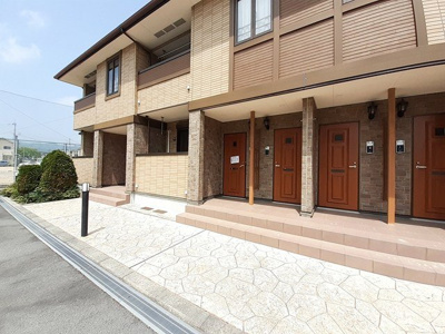 【エントランス】 | フェリア香呂Ｂ | 清潔なエントランスです