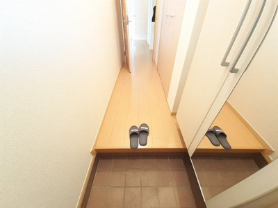 【玄関】 | フェリア香呂Ｂ | きれいな玄関です