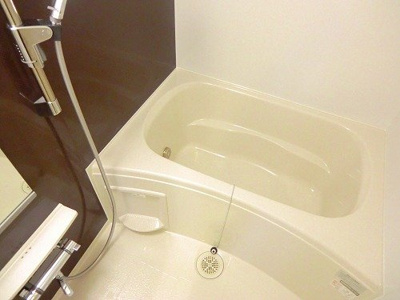 【浴室】 | ブリーズコート城北 | コンパクトで使いやすいお風呂です