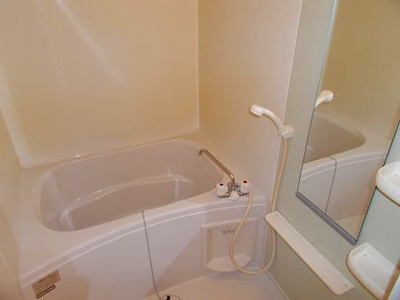 【浴室】 | サニーレジデンス | 日々の暮らしに欠かせないお風呂です