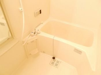 【浴室】 | インプレス | コンパクトで使いやすいお風呂です