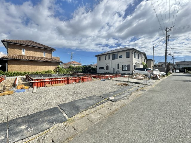 中央区雄踏　1期　全3棟の前面道路含む現地写真|出来上がりが楽しみです。　