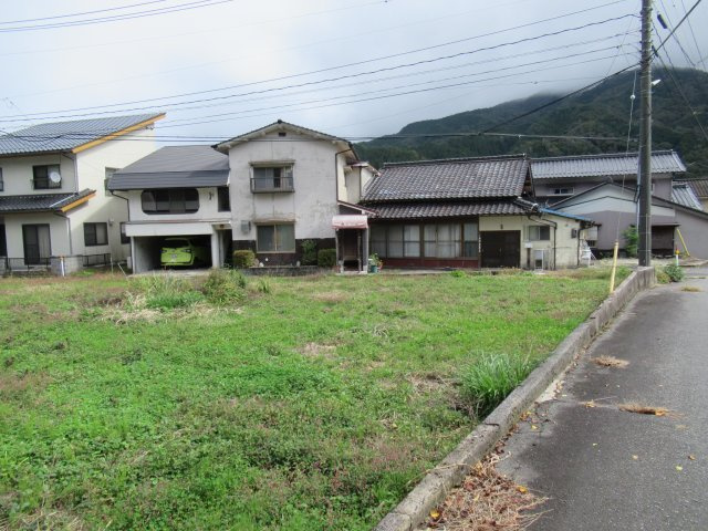 苫田郡鏡野町上斎原　売土地116坪の外観