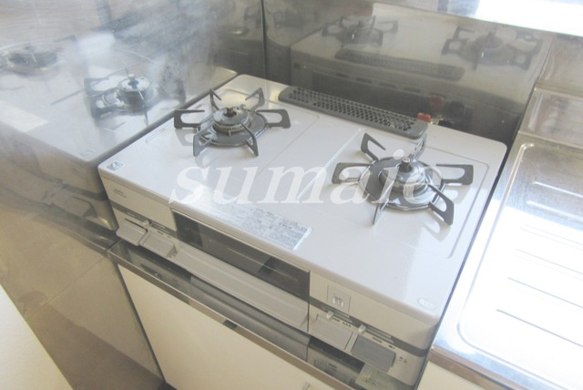 第二プラムフラワーガーデンのキッチン|グリル付き２口コンロです