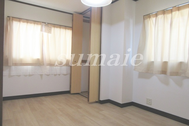 第二プラムフラワーガーデンの洋室|洋室です