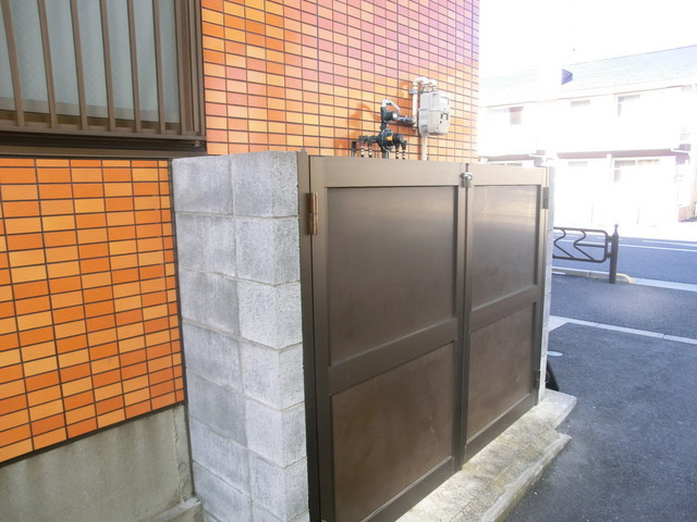 第二プラムフラワーガーデンのその他共用部分|敷地内ごみ置き場あります。