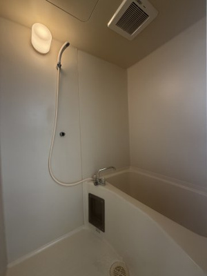 【浴室】 | メゾン・ティファニー