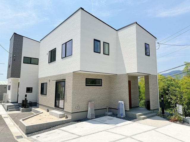 佐伯区皆賀1丁目No.1の外観|2025年1月完成☆
4LDKの新築住宅が分譲開始♪
お気軽にお問い合わせください！