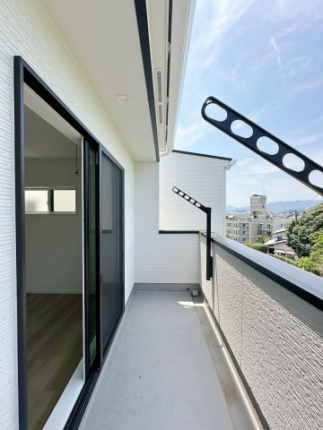 佐伯区皆賀1丁目No.1のバルコニー|広々としたワイドバルコニー☆