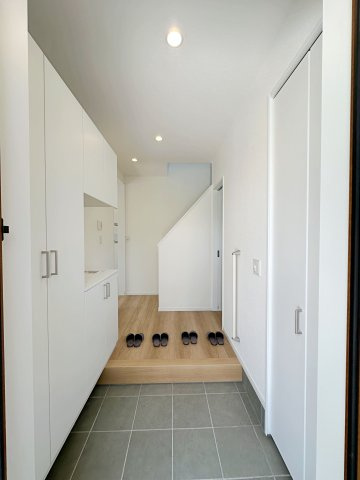 佐伯区皆賀1丁目No.1の玄関|玄関ホール☆