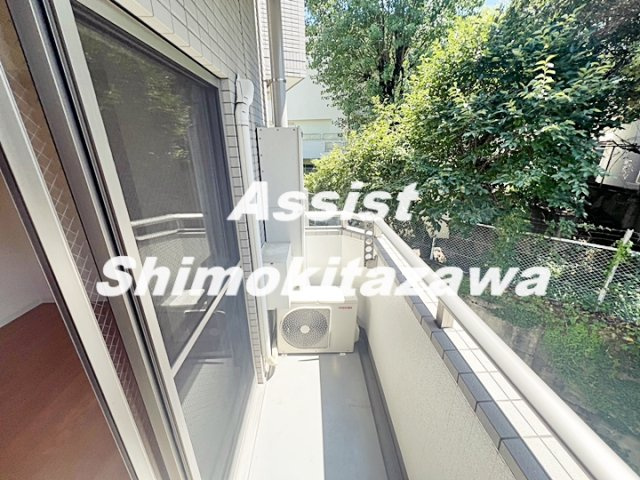 グリーンネストのバルコニー