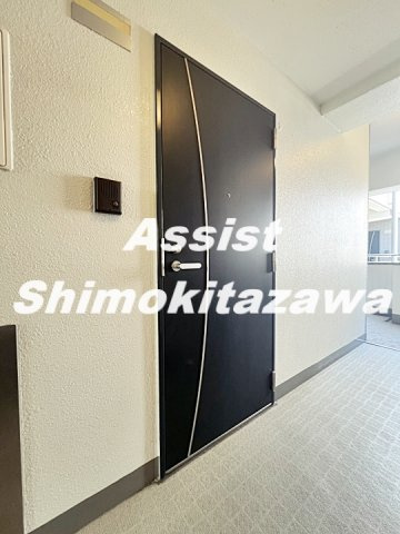 グリーンネストの玄関