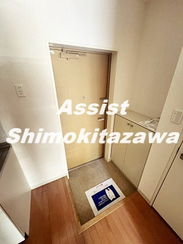 グリーンネストの玄関